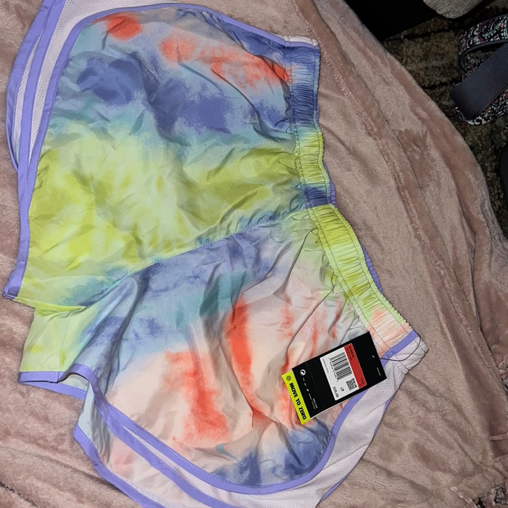 NWT NIKE TEMPO SHORTS TYE DYE